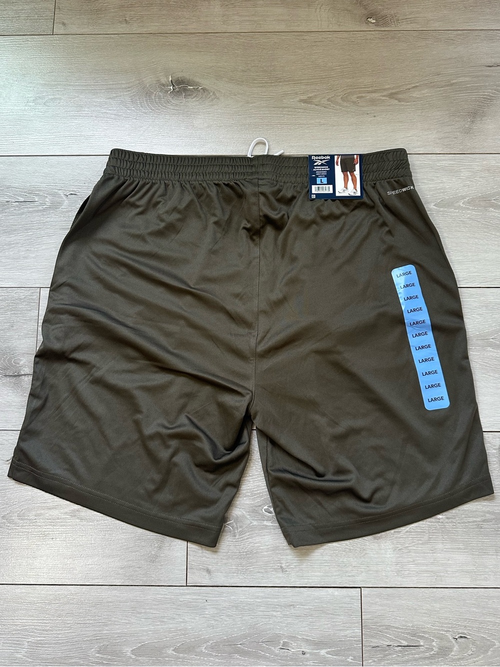 Reebok Men's Olive Green Performance Training Shorts 8.5” inseam - Picture 4 of 4